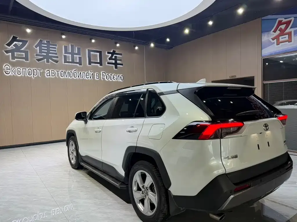 Toyota RAV4 2021 из CN, фото 5
