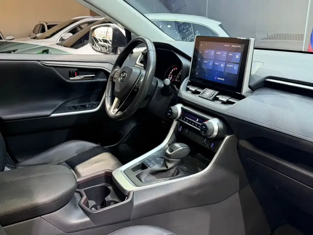 Toyota RAV4 2021 из CN, фото 9