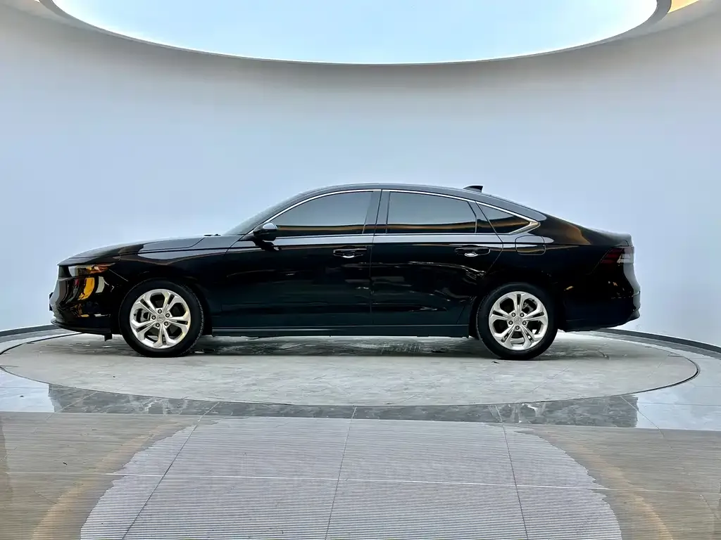Honda Accord — фото 4