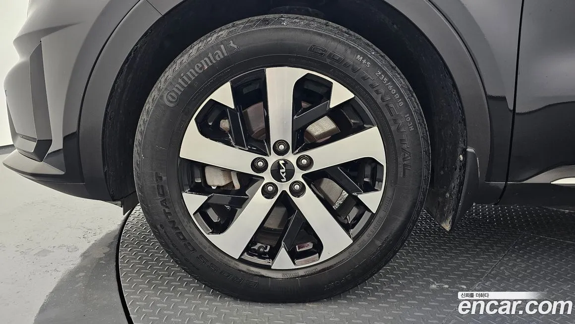 Kia Sorento — фото 5