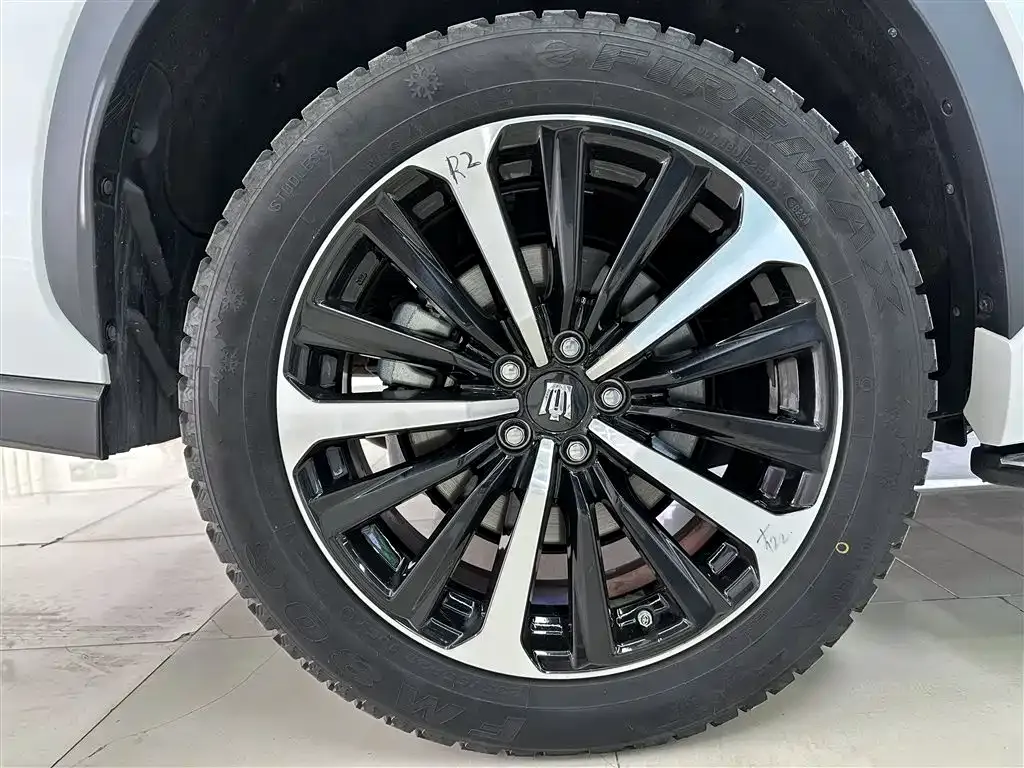 Toyota Crown Kluger 2024 из CN, фото 9