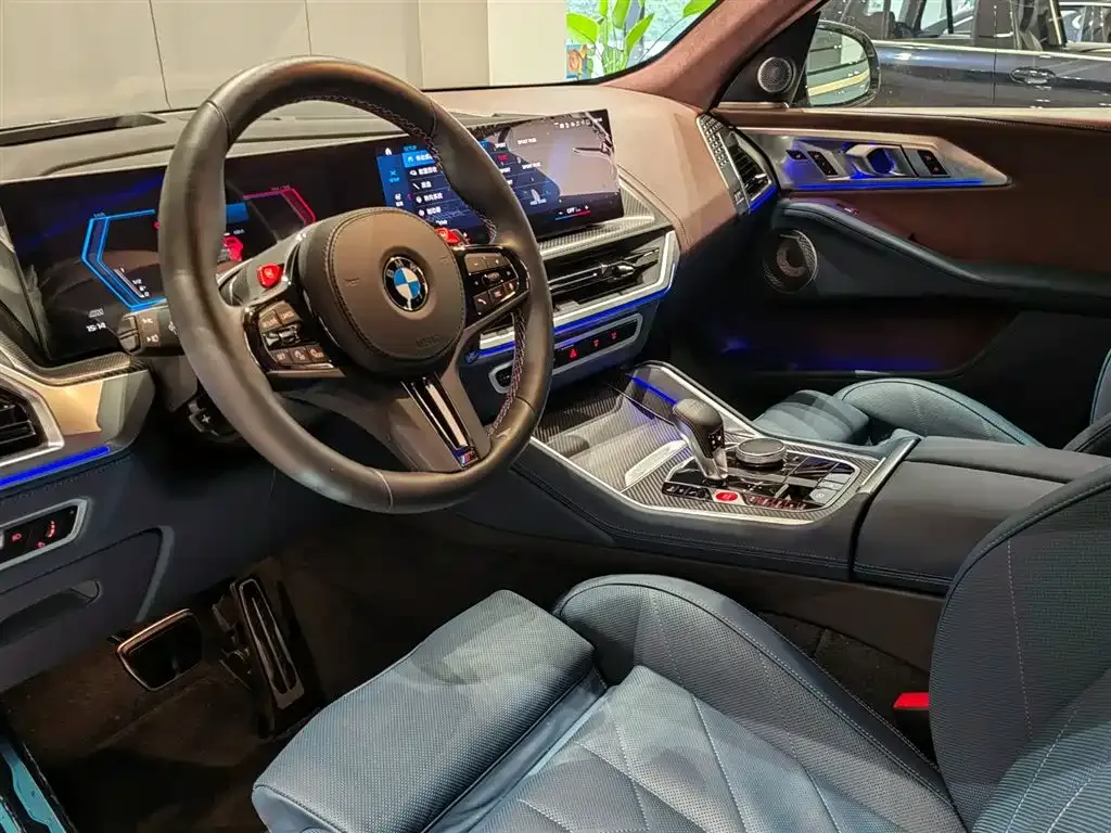 BMW XM — фото 7
