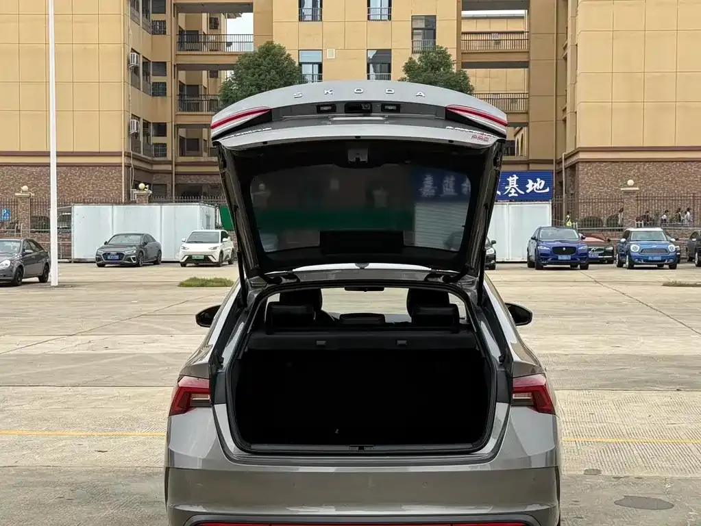 Skoda Octavia — фото 10