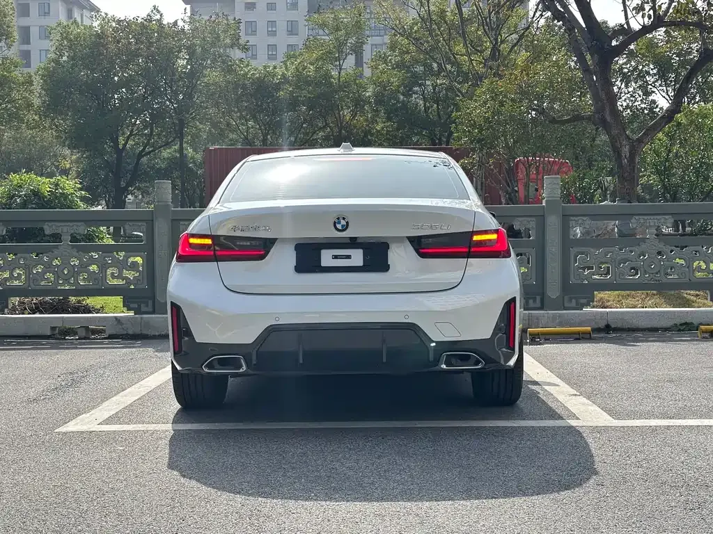 BMW 3 Series 2024 из CN, фото 5