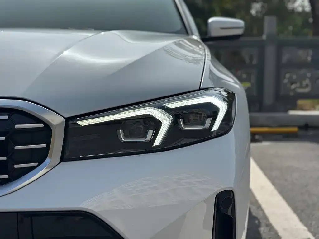 BMW 3 Series 2024 из CN, фото 6