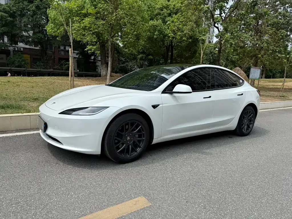 Tesla Model 3 2024 из CN, фото 2