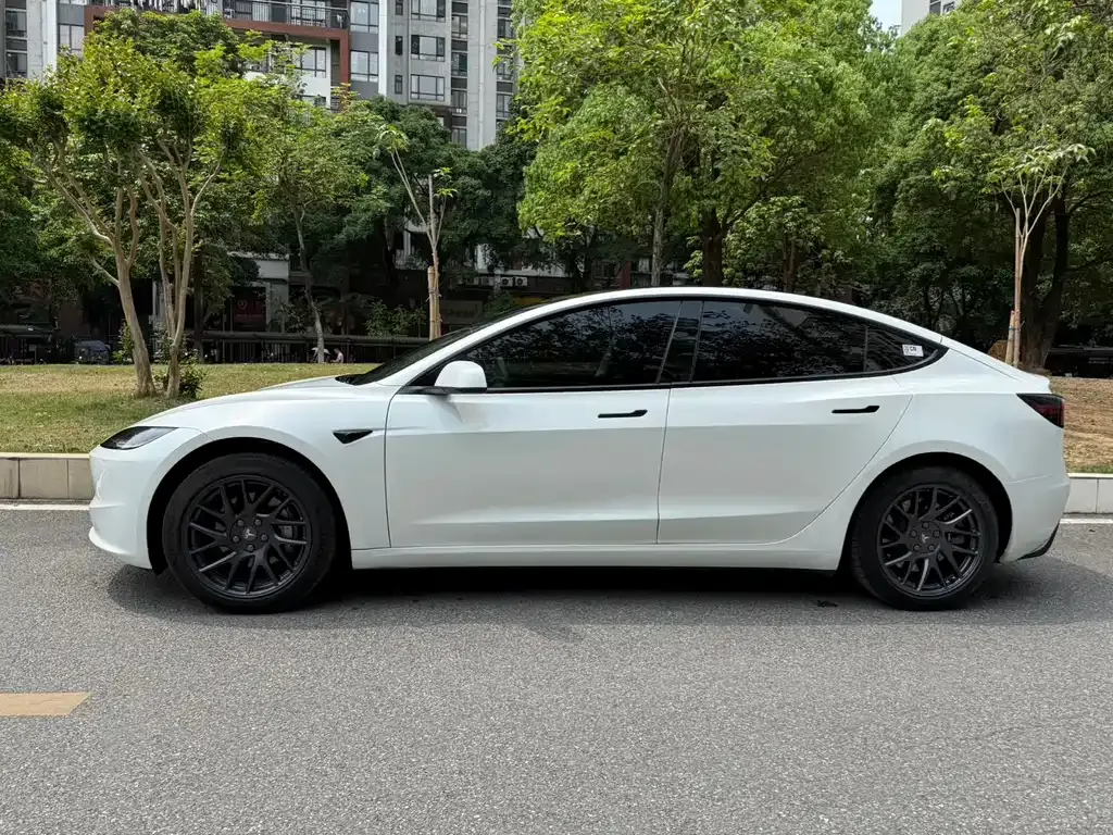 Tesla Model 3 2024 из CN, фото 5