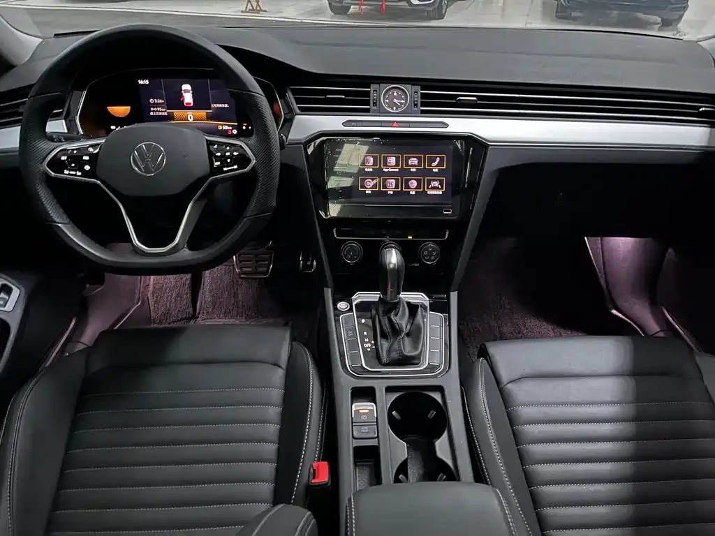 Volkswagen Magotan 2024 из CN, фото 8