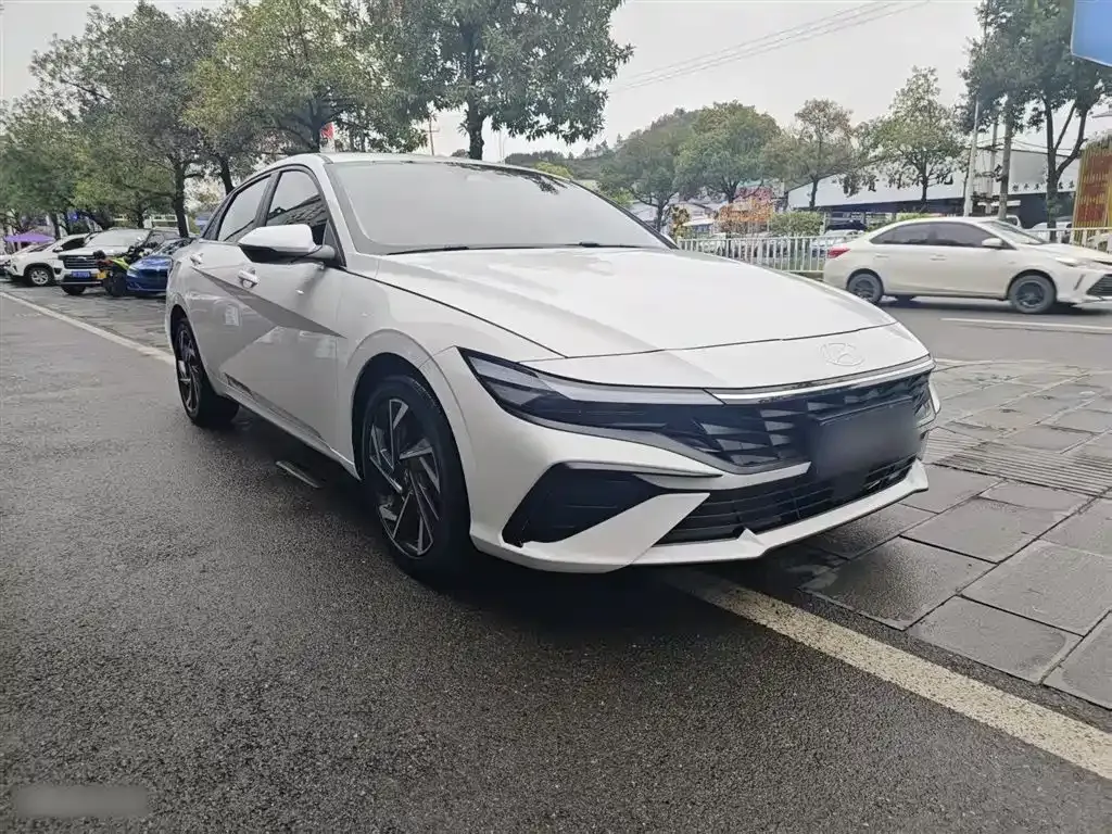 Hyundai Elantra 2024 из CN, фото 8