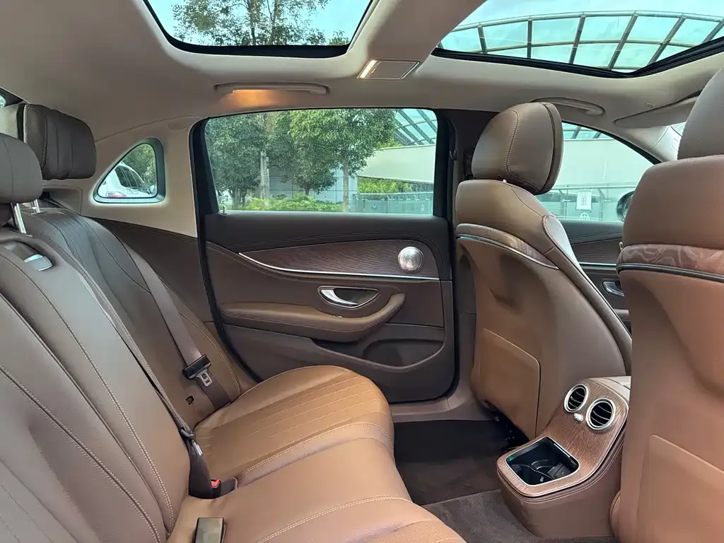Mercedes-Benz E-Class 2021 из CN, фото 7