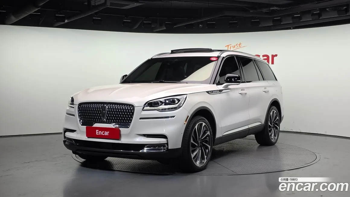 Lincoln Aviator — фото 1