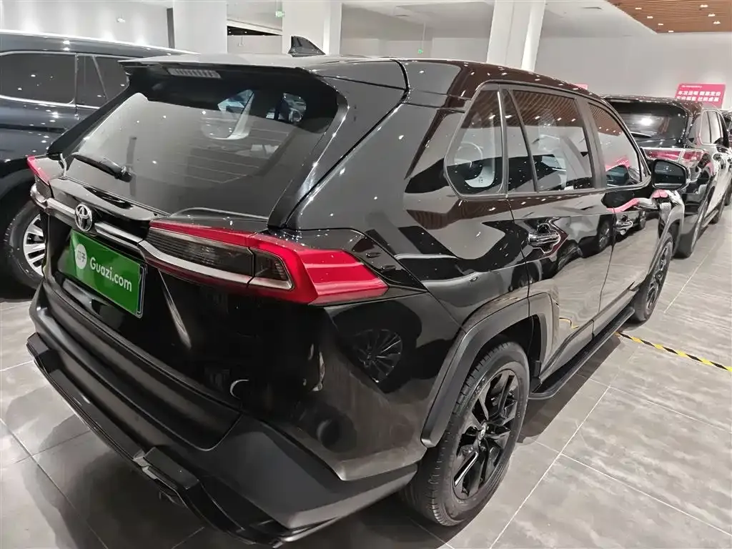 Toyota Wildlander 2022 из CN, фото 7