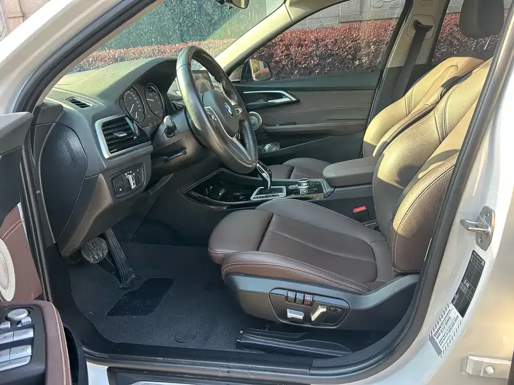 BMW 1 Series 2021 из CN, фото 8