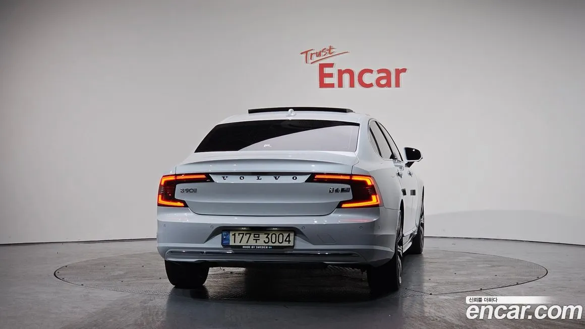 Volvo S90 2023 из KR, фото 4
