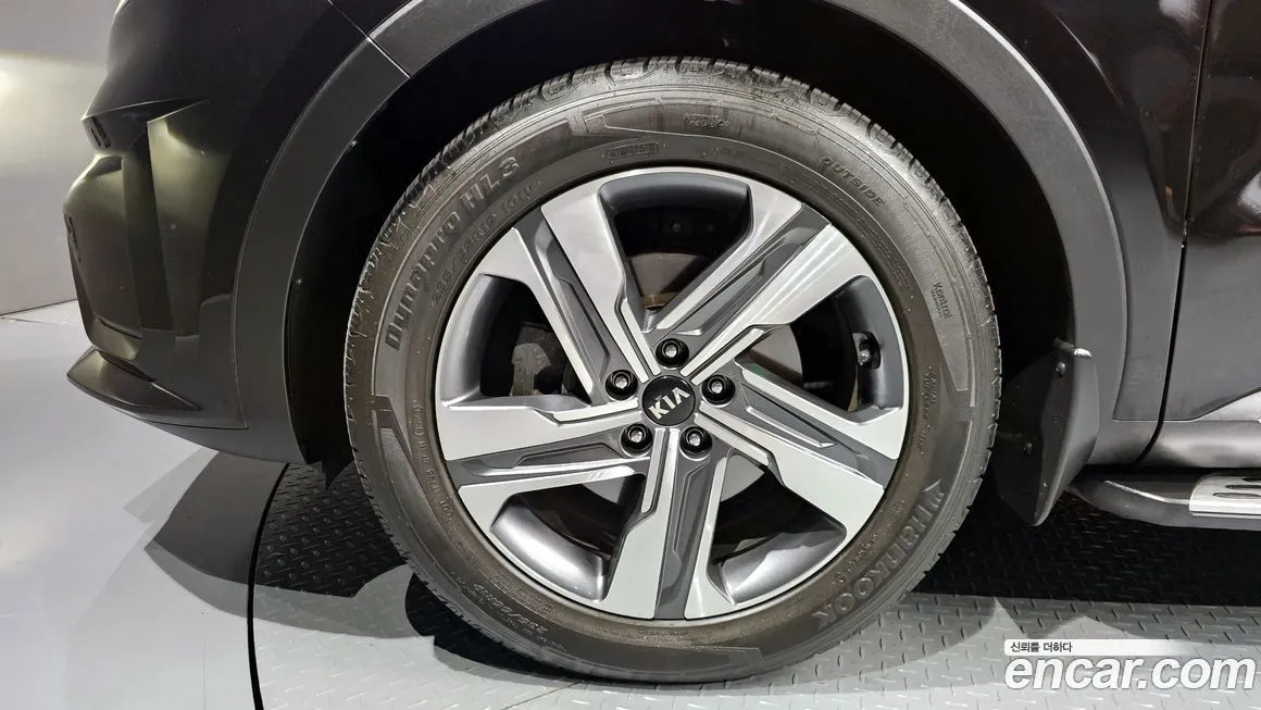 Kia Sorento — фото 5