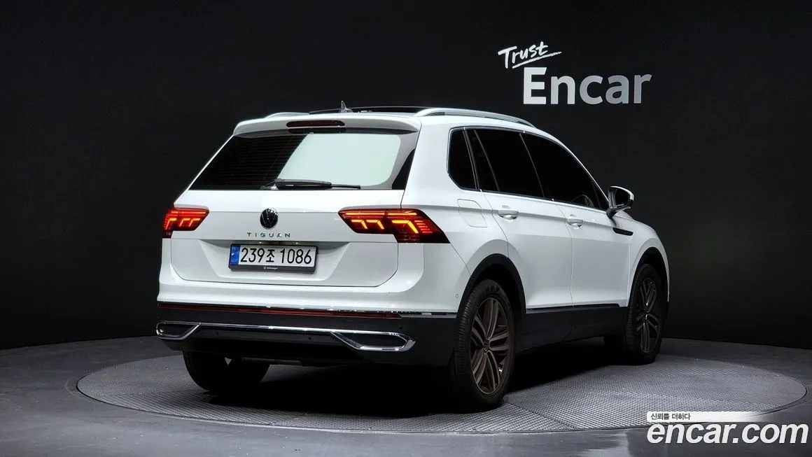 Volkswagen Tiguan — фото 2