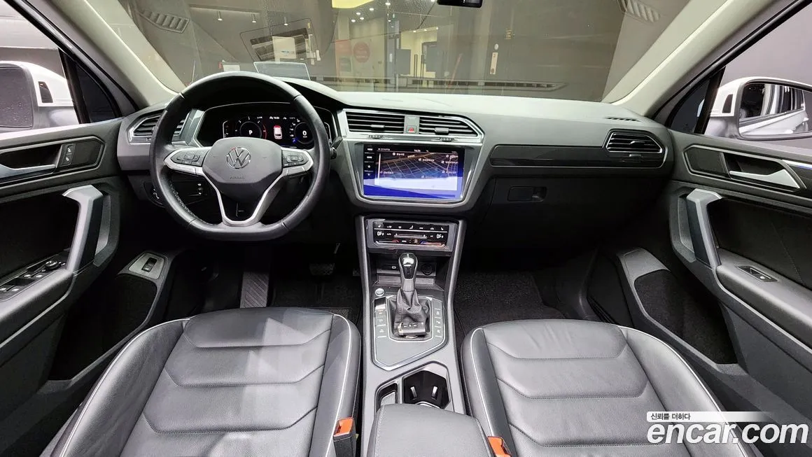 Volkswagen Tiguan — фото 7