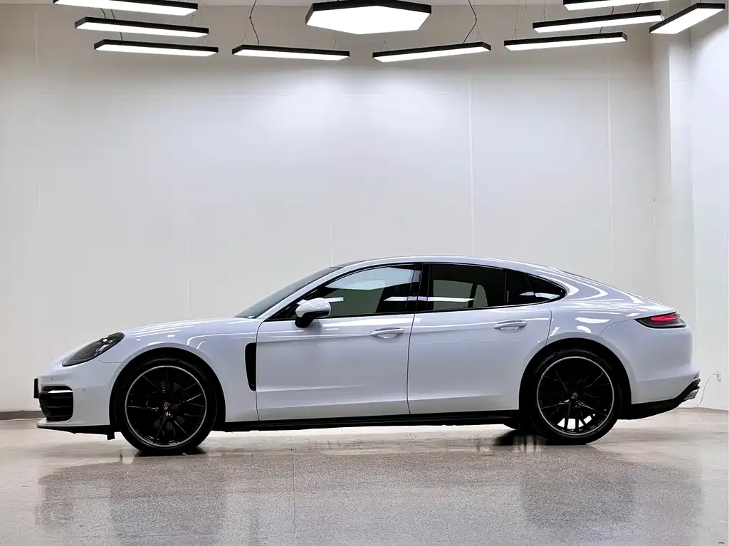 Porsche Panamera 2023 из CN, фото 4
