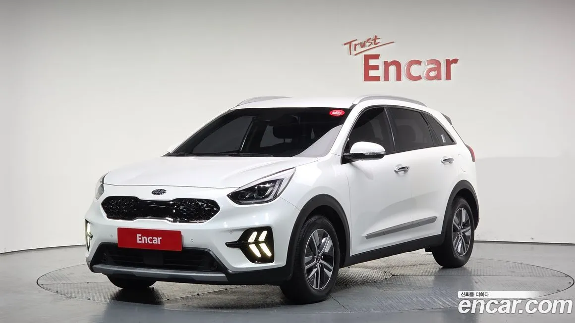 Kia Niro — фото 1
