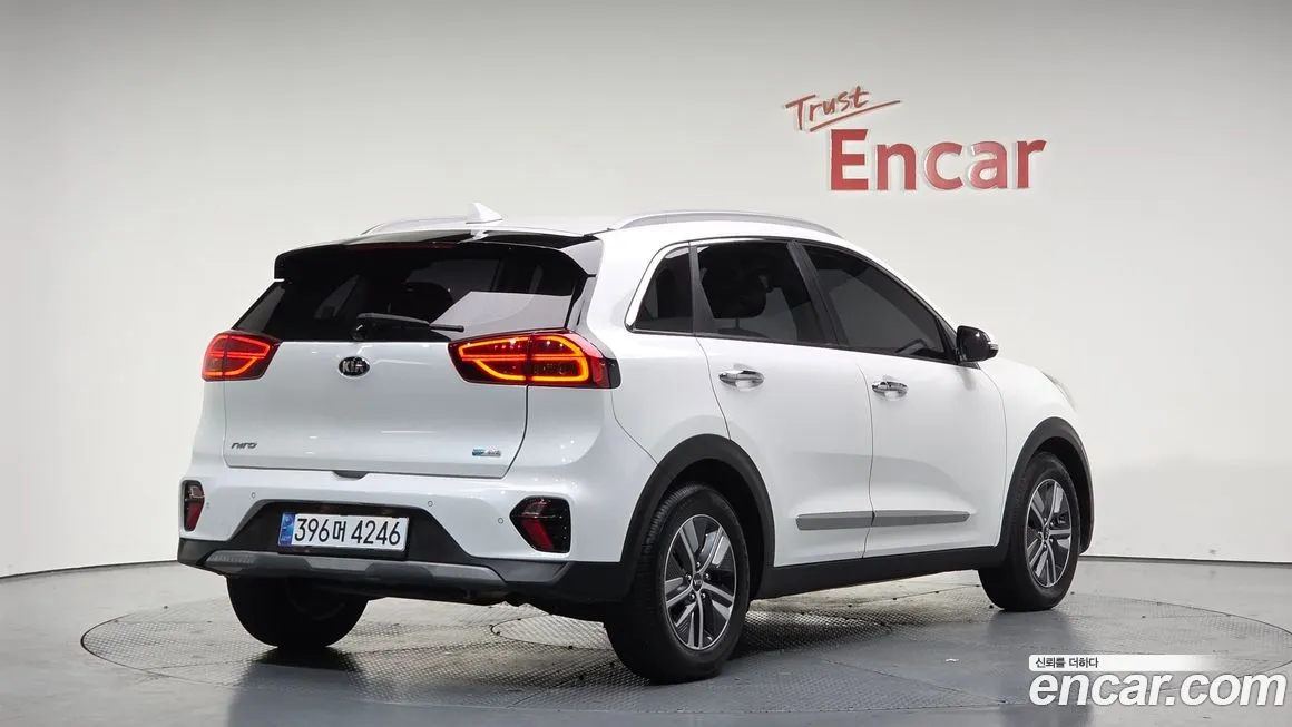 Kia Niro — фото 2