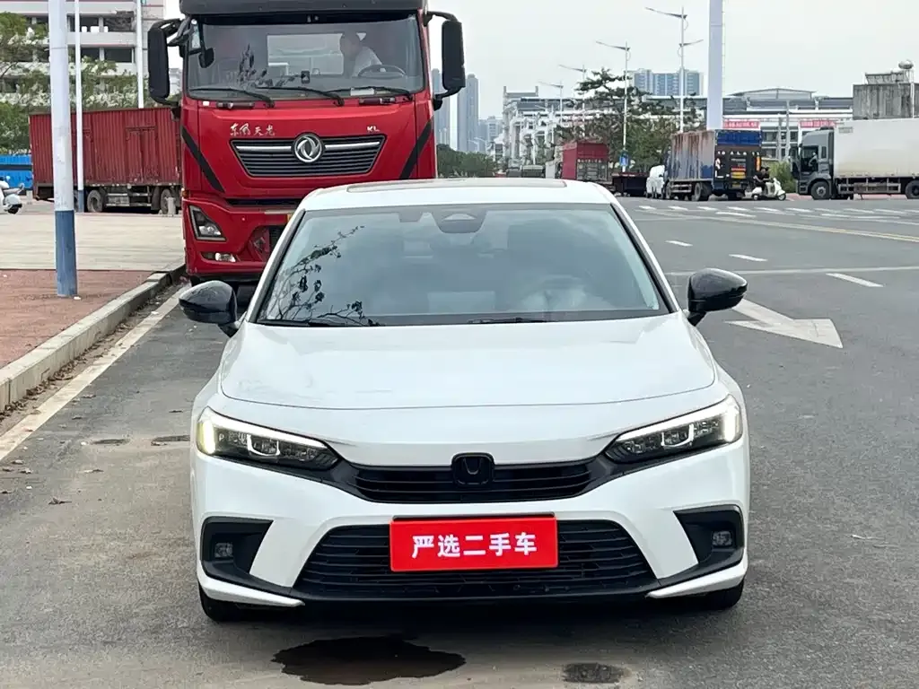 Honda Civic 2024 из CN, фото 2