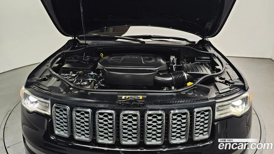 Jeep Cherokee — фото 6