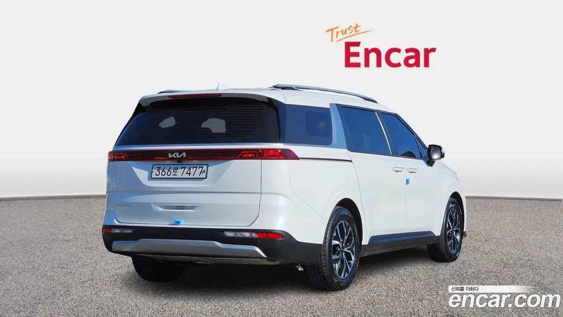 Kia Carnival — фото 2