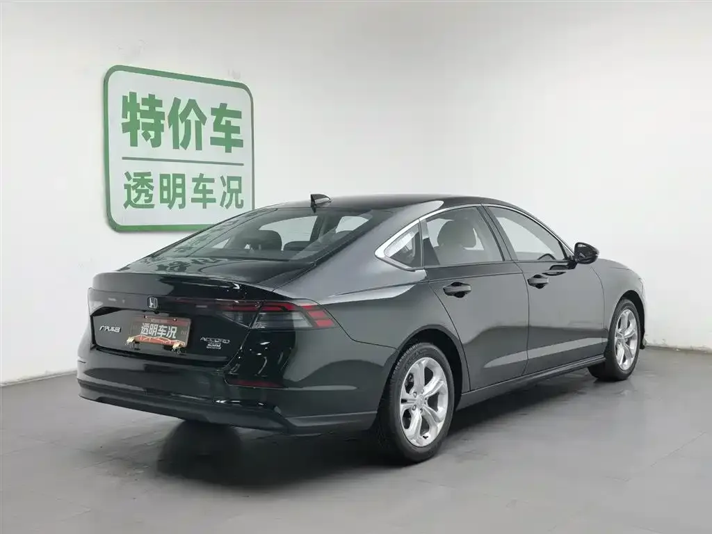 Honda Accord — фото 2