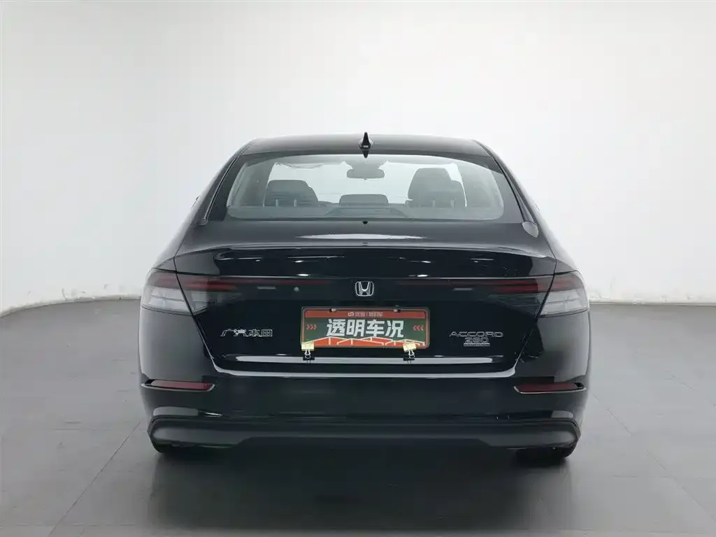 Honda Accord — фото 4