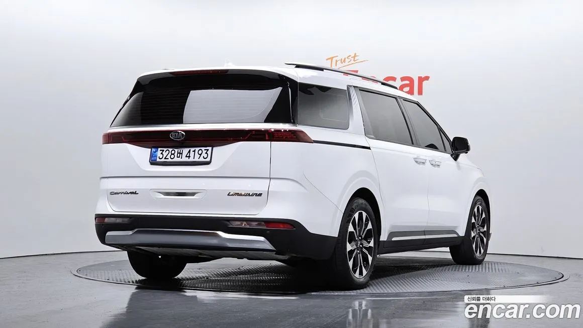 Kia Carnival — фото 2