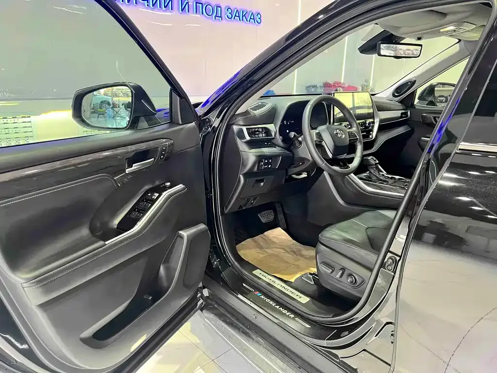 Toyota Highlander 2021 из CN, фото 10