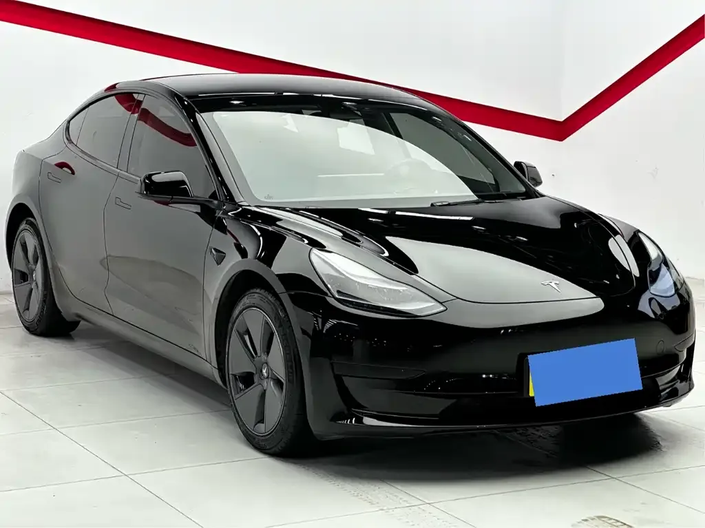 Tesla Model 3 — фото 3