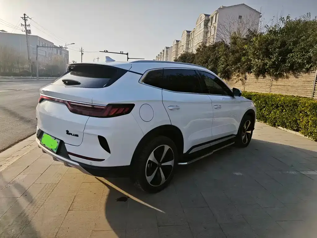 BYD PLUS New Energy — фото 5