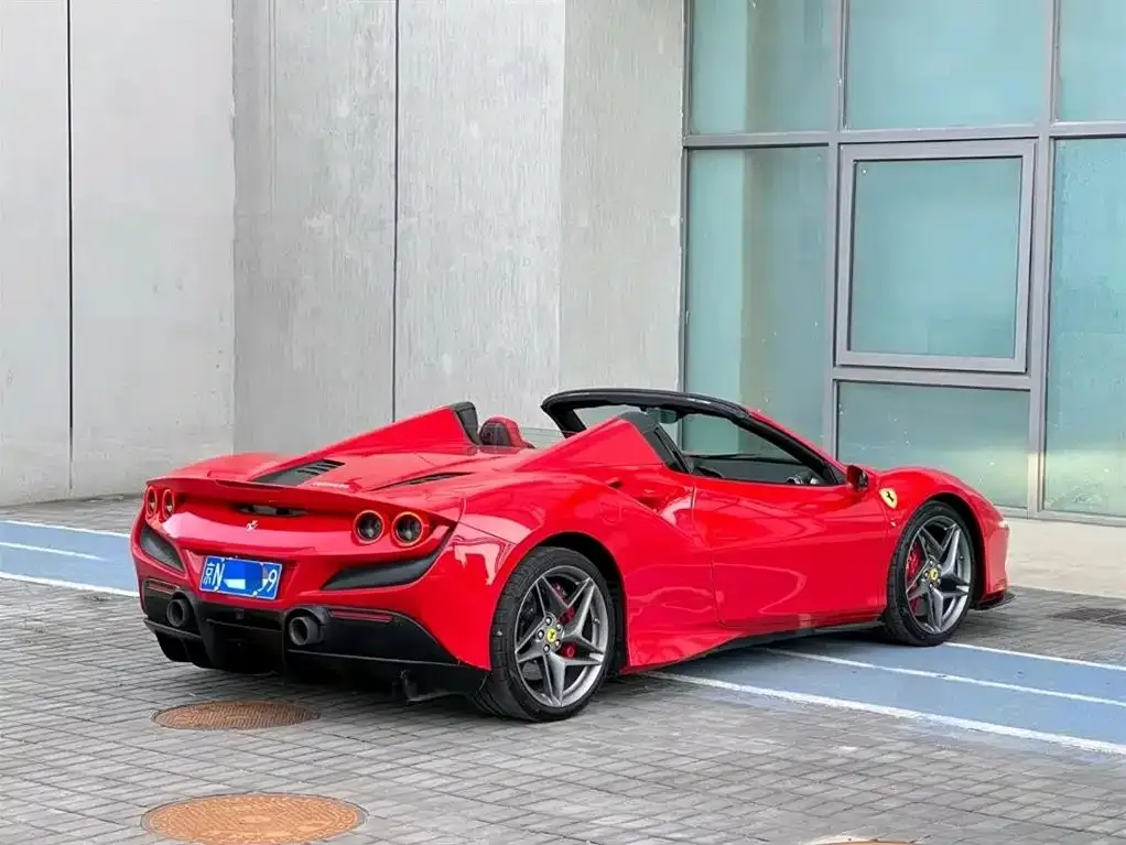 Ferrari F8 — фото 3