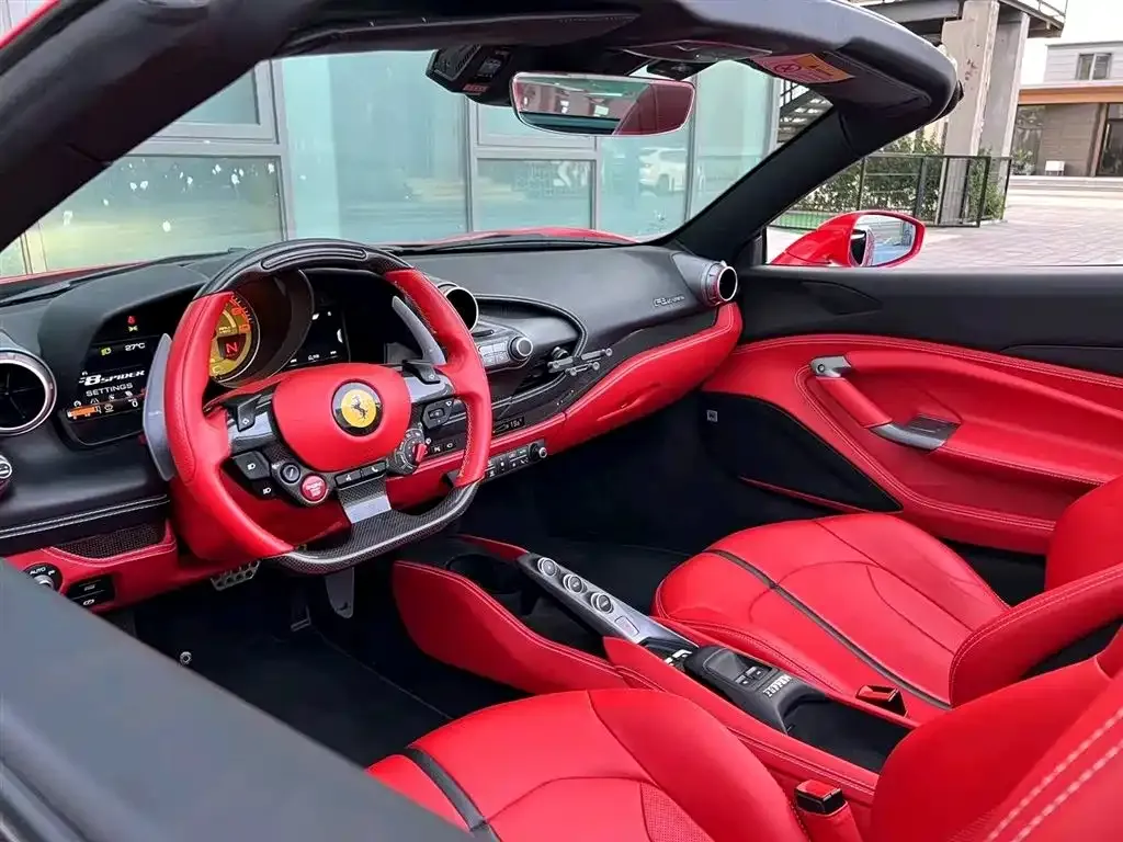 Ferrari F8 — фото 6