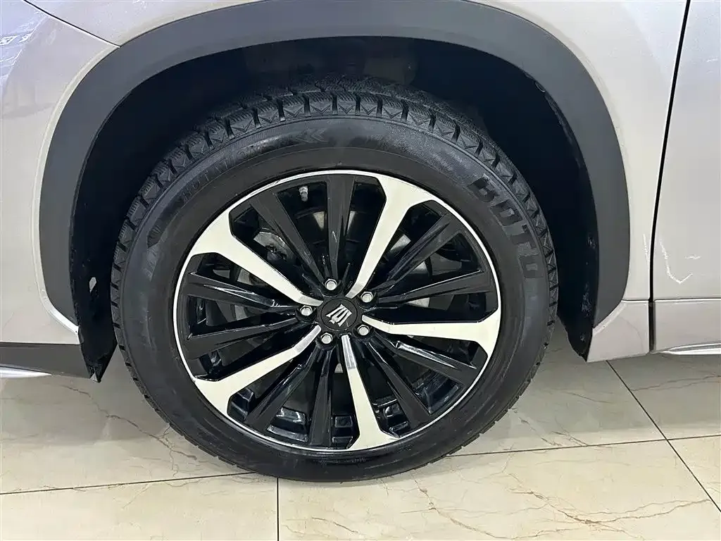Toyota Crown Kluger 2022 из CN, фото 8