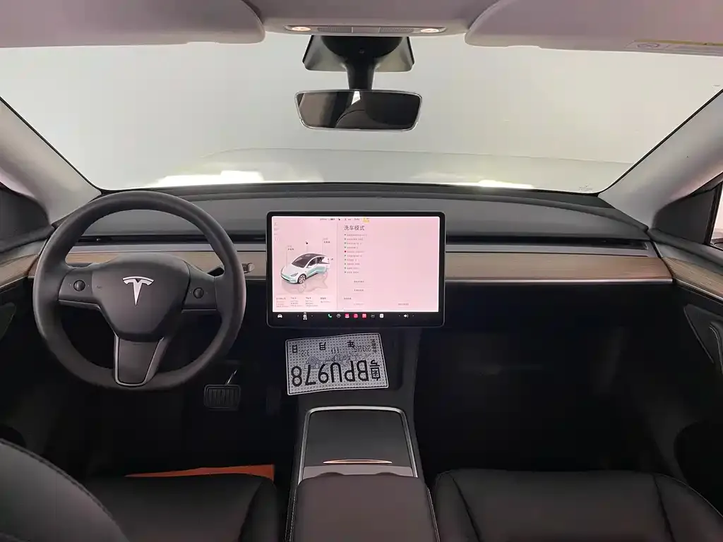 Tesla Model Y 2023 из CN, фото 10
