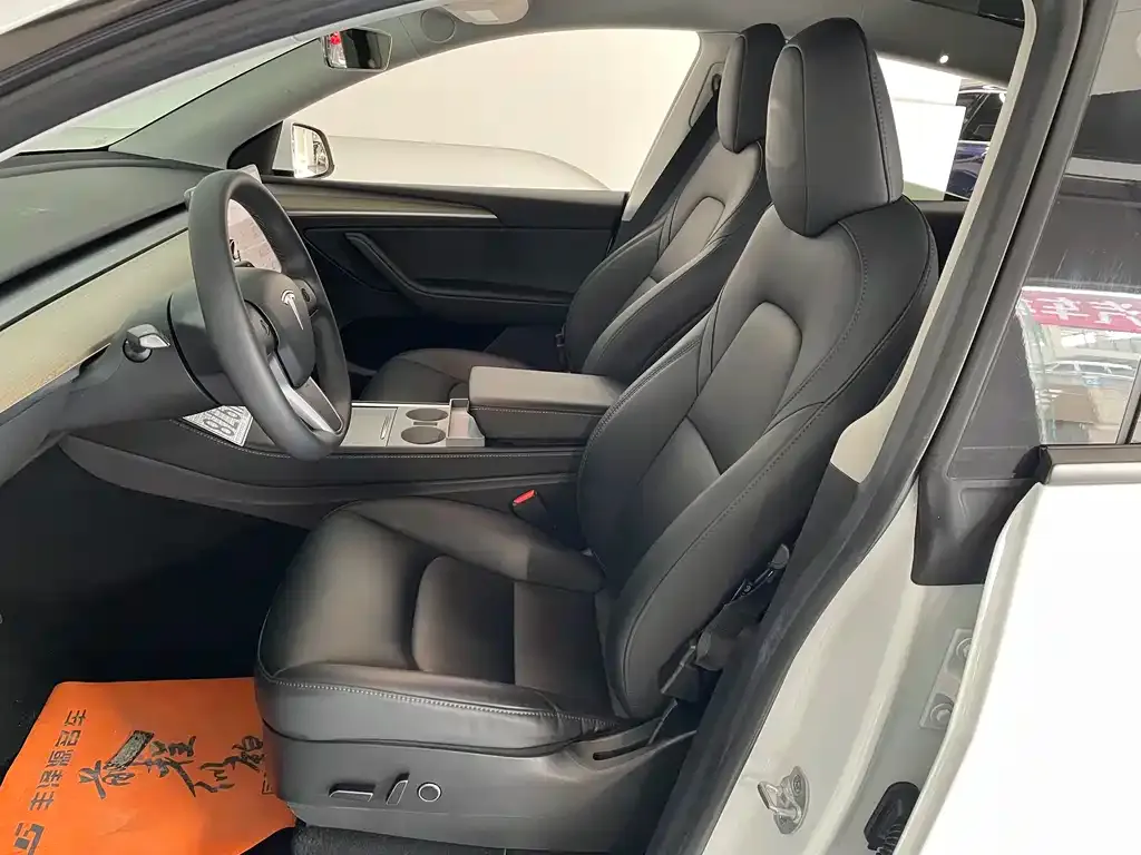 Tesla Model Y 2023 из CN, фото 7