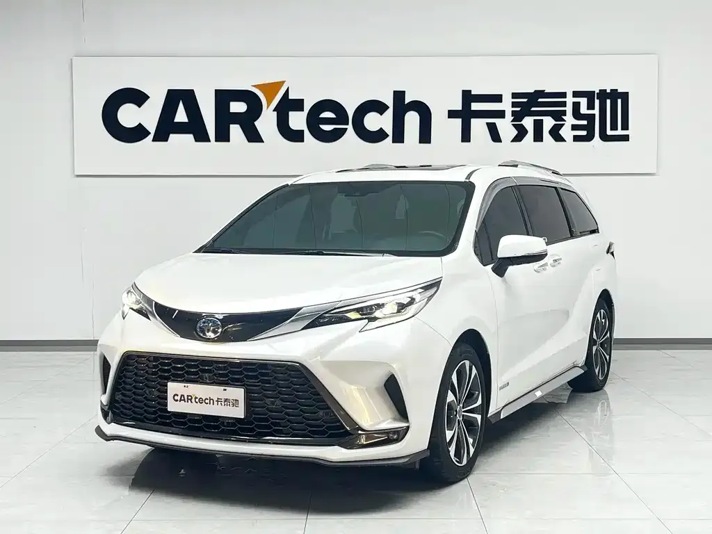 Toyota Granvia 2023 из CN, фото 1