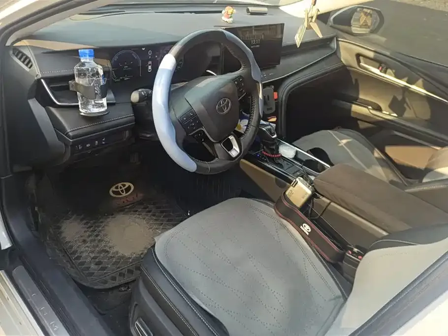 Toyota Camry 2024 из CN, фото 9