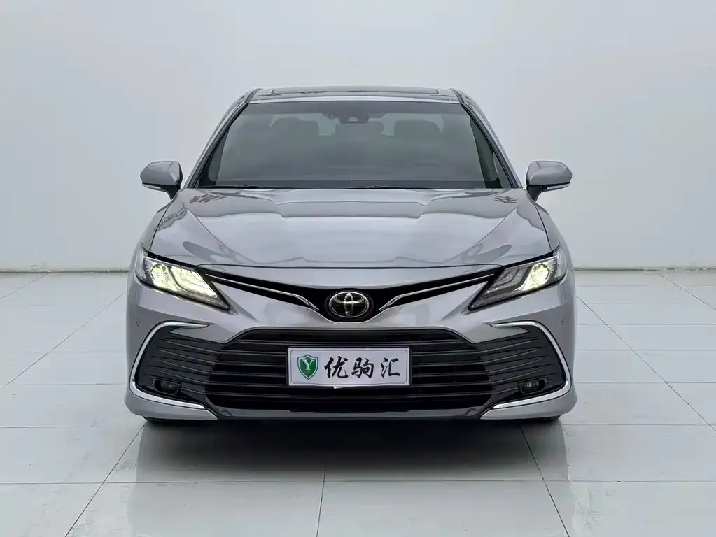 Toyota Camry 2023 из CN, фото 3
