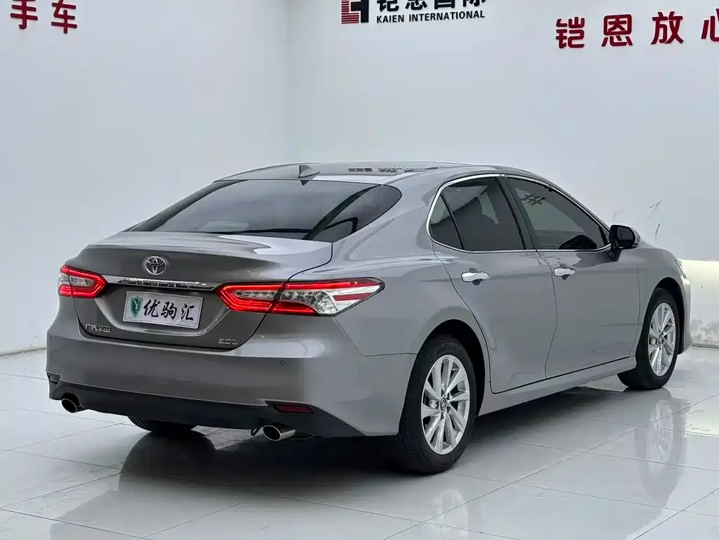 Toyota Camry 2023 из CN, фото 5