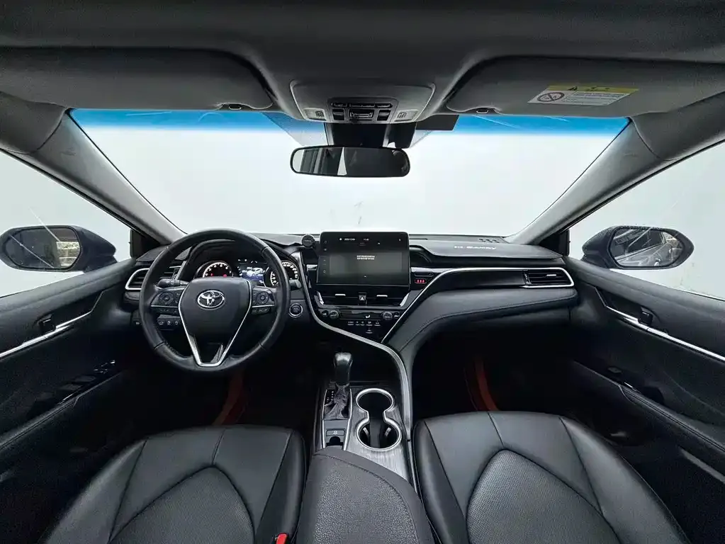 Toyota Camry 2023 из CN, фото 6
