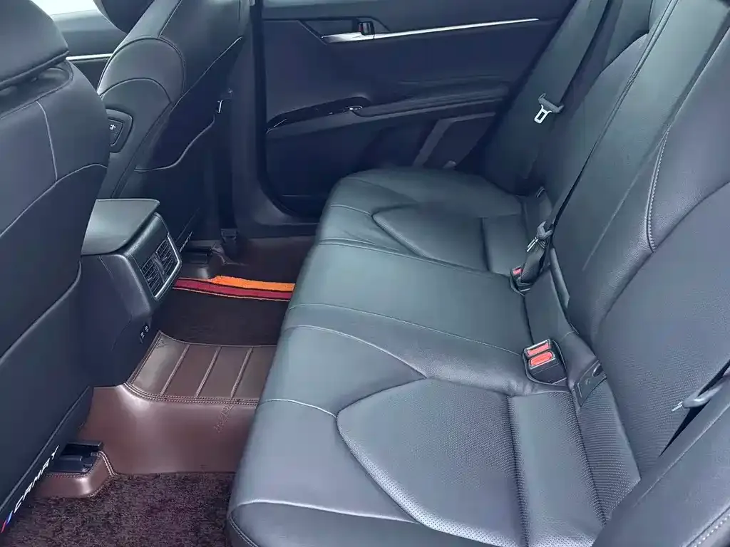 Toyota Camry 2023 из CN, фото 8
