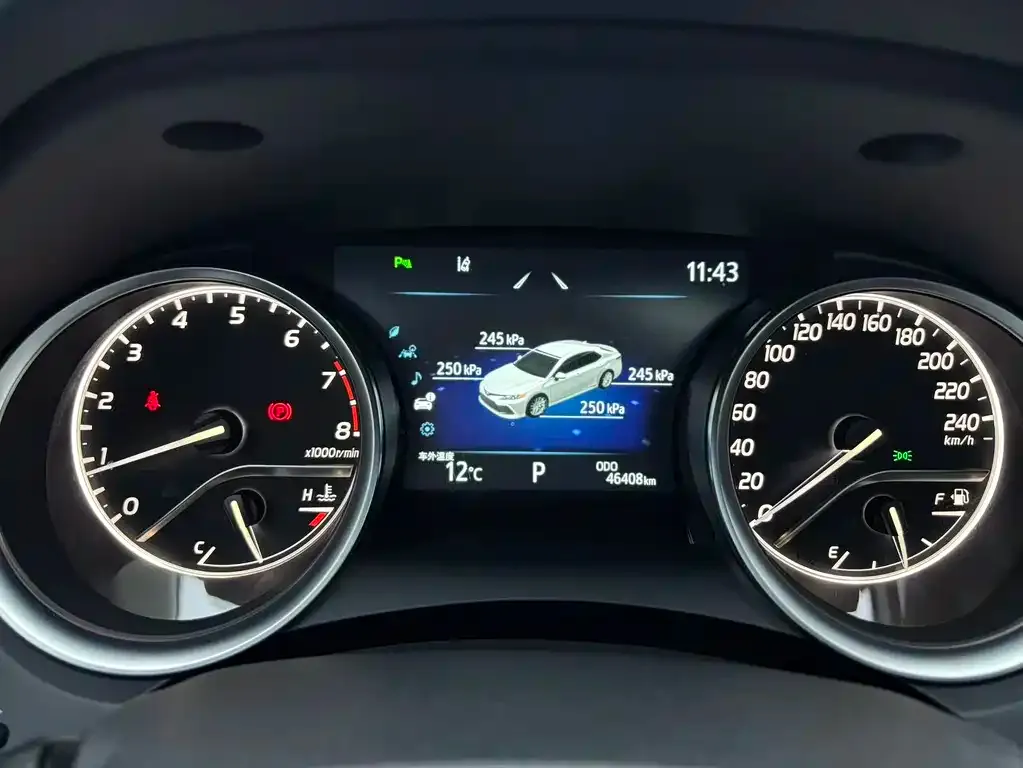 Toyota Camry 2023 из CN, фото 9