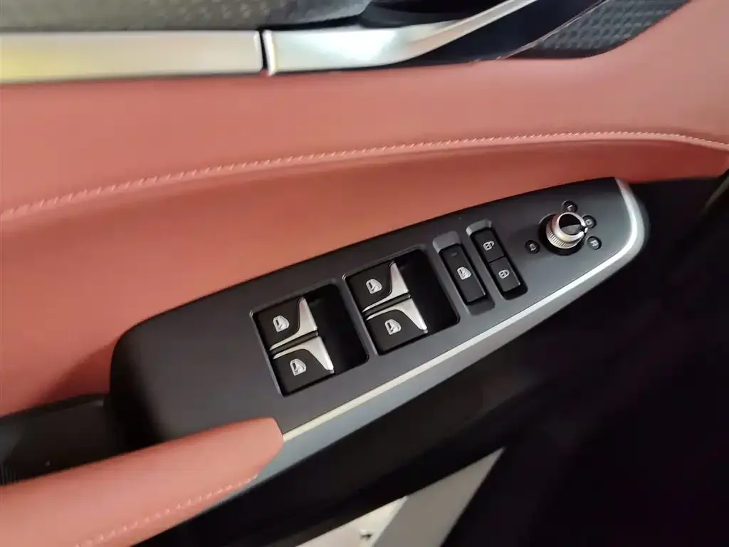 Changan CS75PLUS 2024 из CN, фото 2