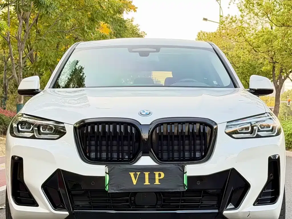 BMW iX3 — фото 2