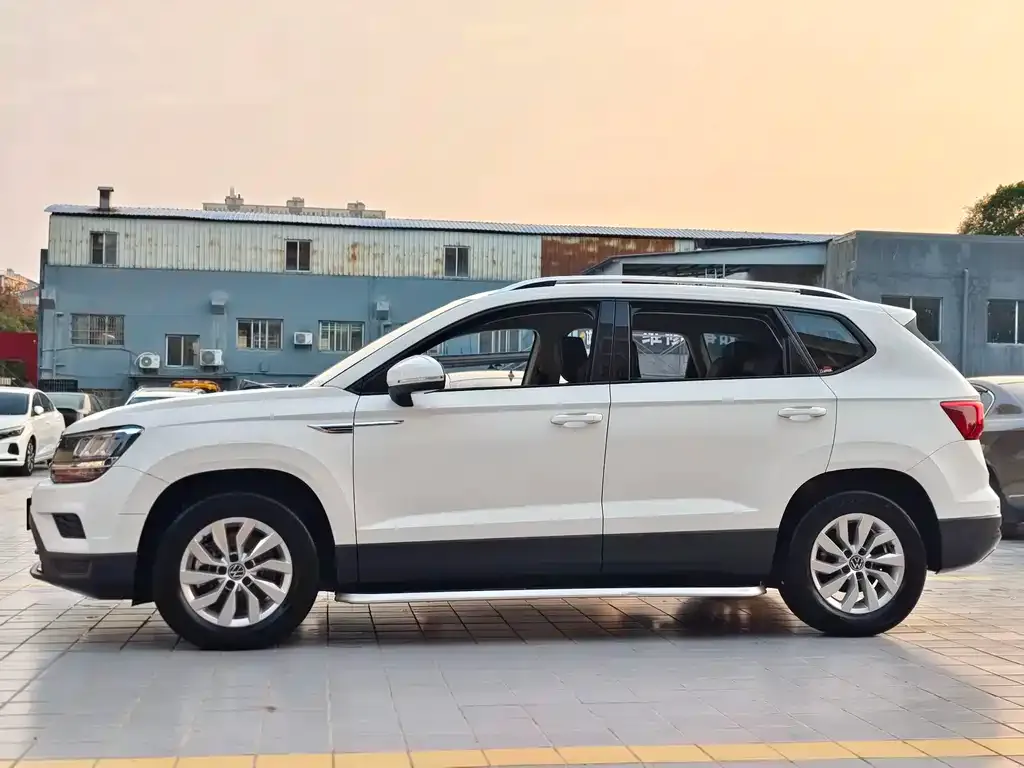 Volkswagen Tharu 2022 из CN, фото 4