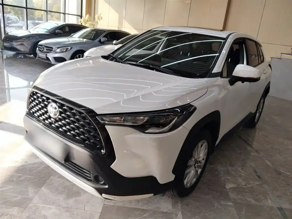 Toyota Corolla Cross 2024 из CN, фото 1