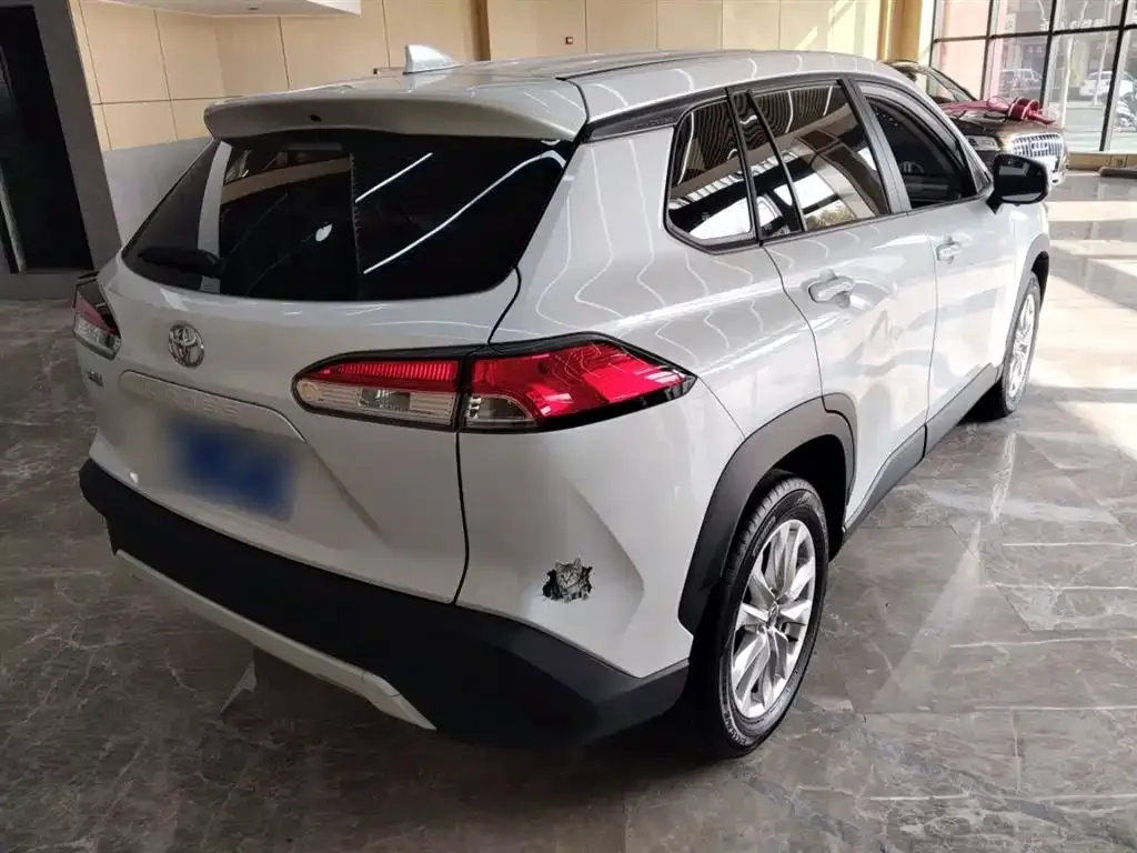 Toyota Corolla Cross 2024 из CN, фото 7